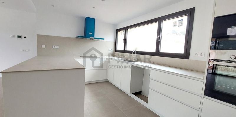 Foto 3dae1eba-2781-4dcc-a6d6-368bd0712273. Alquiler piso  a estrenar, céntrico y con terraza en Cabrils