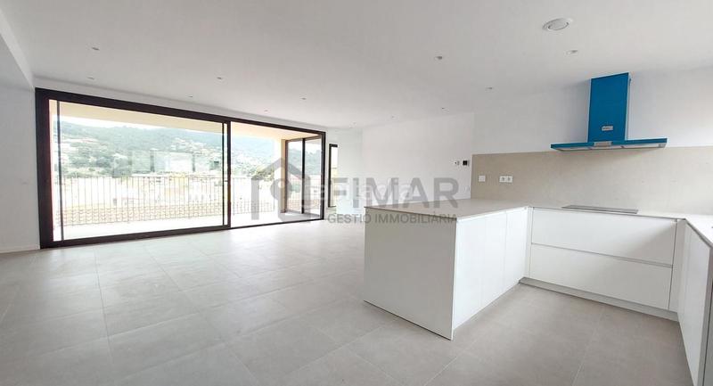 Foto 99c69b3b-102a-44e3-8f25-d79eccbe3775. Alquiler piso  a estrenar, céntrico y con terraza en Cabrils