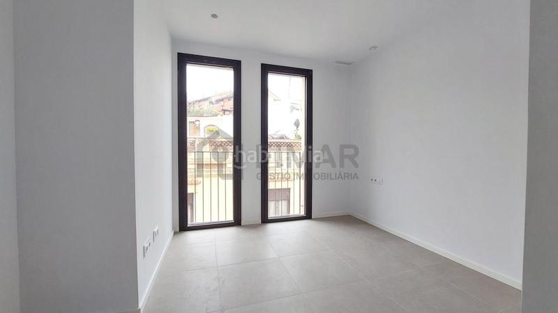 Foto 9b002968-fea1-4f35-9f78-ecae47ddd278. Alquiler piso  a estrenar, céntrico y con terraza en Cabrils