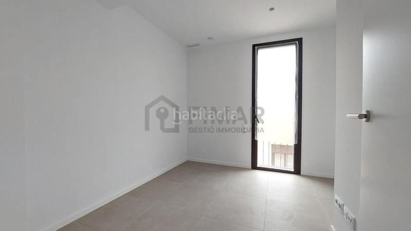 Foto e63667a4-3b0b-4b7a-a02e-8fdd029e1c18. Alquiler piso  a estrenar, céntrico y con terraza en Cabrils