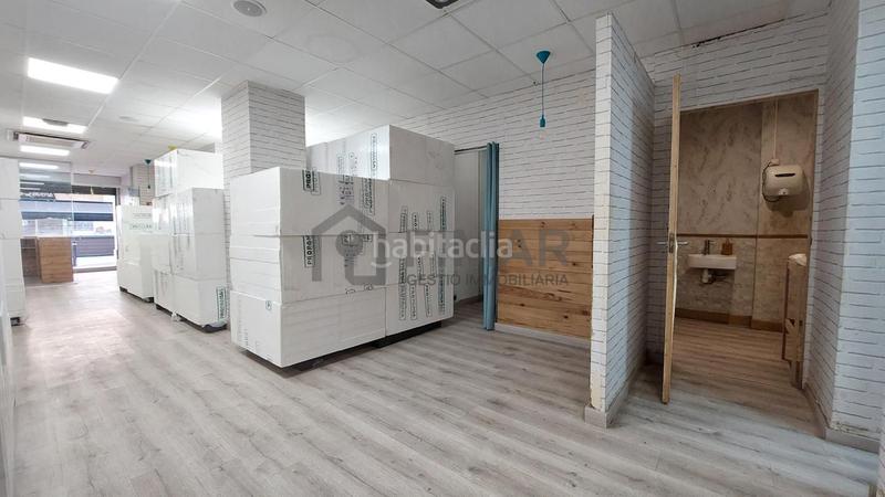 Foto abb6b361-1b87-4860-ae9d-5c3ff54c86aa. Location local commercial dans Centre Castelldefels