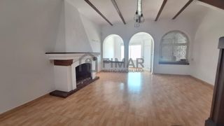 Casa  Camí ral. Casa con encanto frente al mar en premià de mar