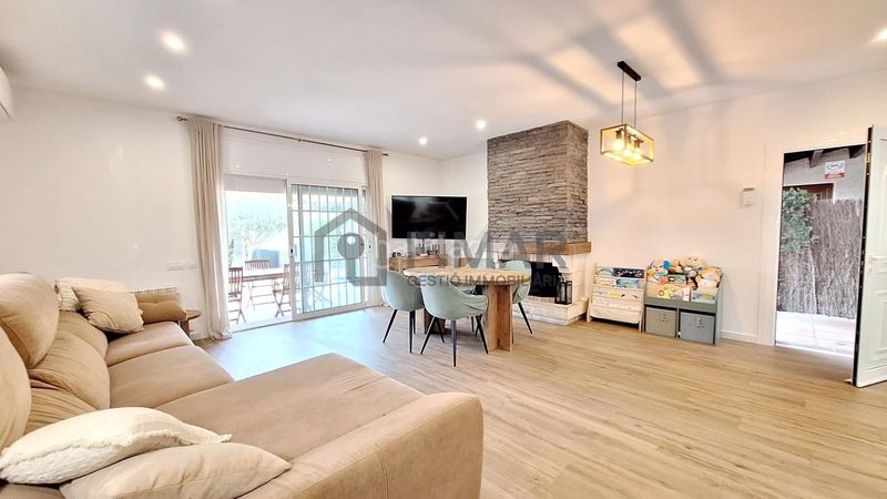 Foto 17a448a0-28a4-4409-98d9-14099a024c87. Casa amb aparcament a Vilassar de Dalt