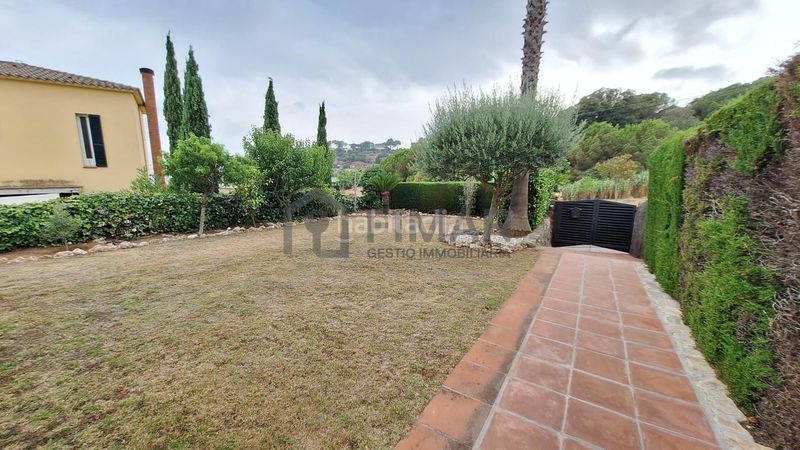 Foto 319fdae7-1709-4d7d-94ec-47733f721389. Casa amb aparcament a Vilassar de Dalt