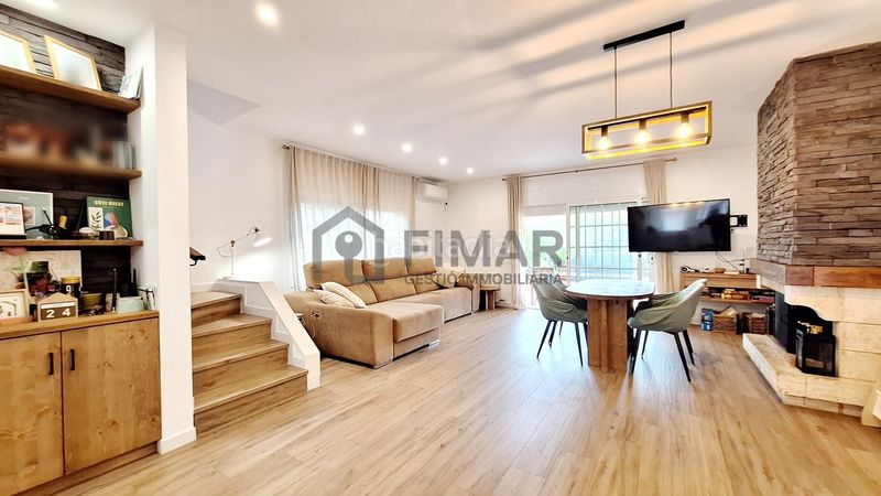 Foto 41c01997-3b92-4742-9226-530a4583b66b. Casa amb aparcament a Vilassar de Dalt