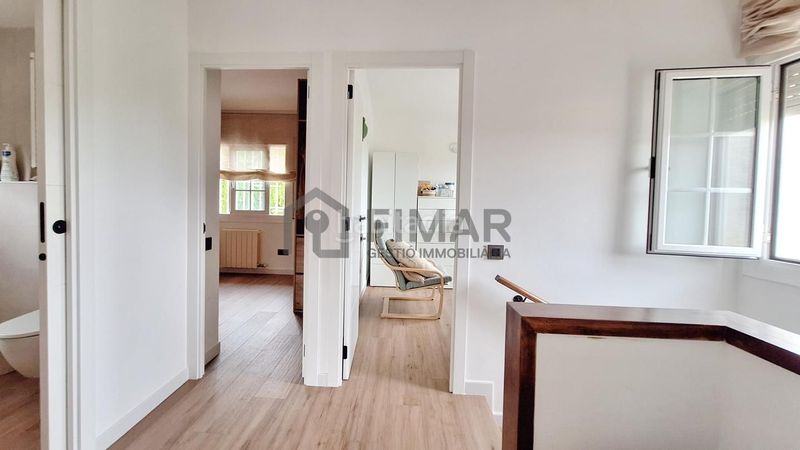 Foto bbed8a8e-08f9-4133-a74b-865759917df5. Casa amb aparcament a Vilassar de Dalt