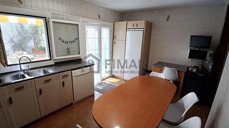 Foto 38e79d1b-0fe2-41a4-a7ee-e3412d216a8f. Casa a Eixample Mataró