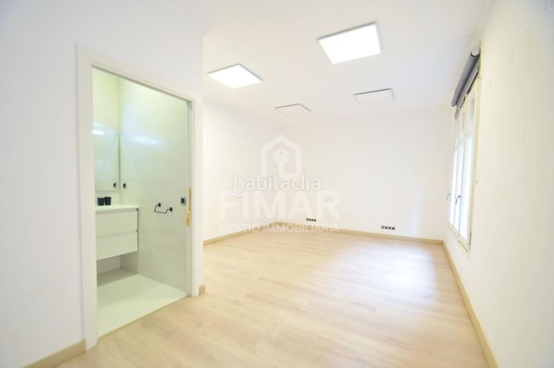 Foto f1b6522d-bc40-4bbd-94c7-7881d1e2dfd4. Local comercial a Gòtic Barcelona