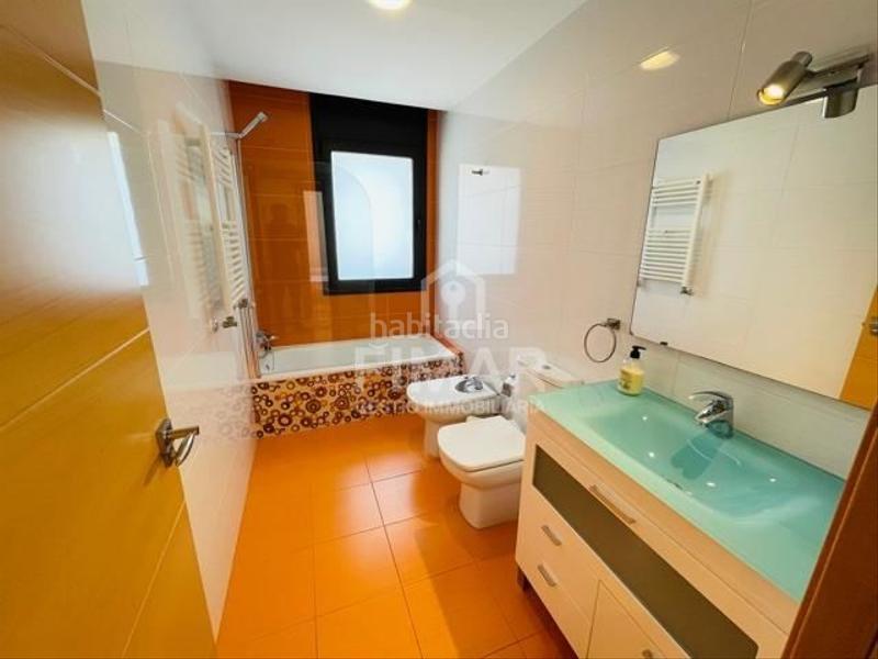 Foto feb80ba3-9b23-44fa-9e0e-486b9a00cb61. Casa chalet de tres viviendas seminuevo en Mas Mora-Sant Daniel Tordera