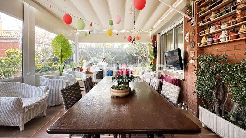 Foto 5313059b-9d17-402f-a965-8a6b9f417b90. Haus mit heizung parking in Sud Argentona