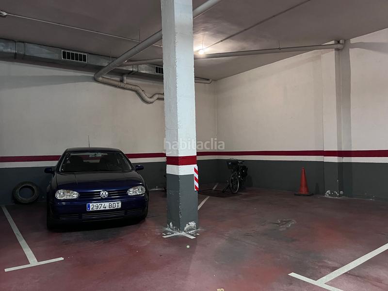 Foto e58986fa-b4aa-4395-892b-7966968f7694. Parking coche en Peramàs Mataró