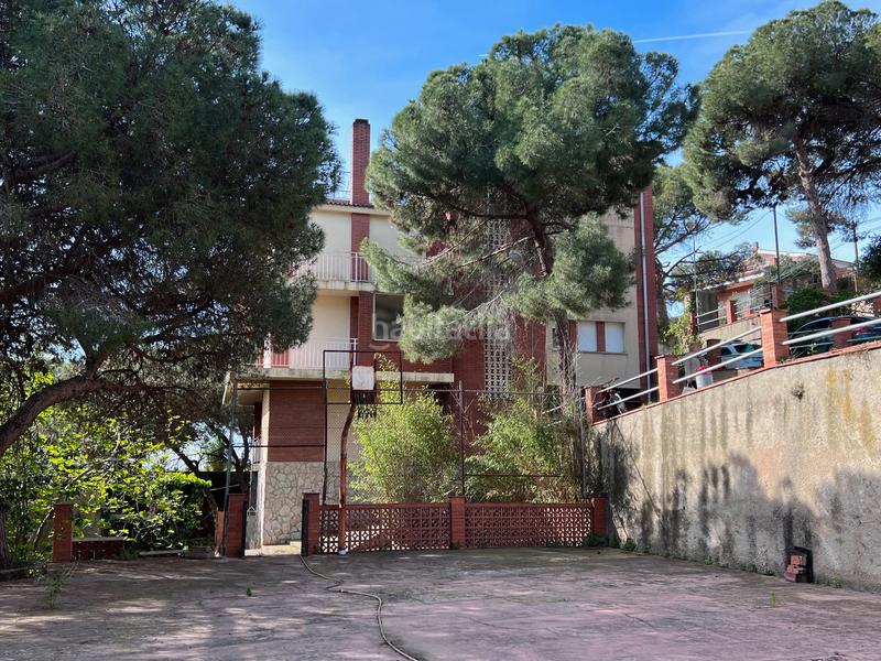 Foto 0f7283da-8819-4c3e-a35e-90cb1fe6b658. Casa amb xemeneia calefacció aparcament a Alella