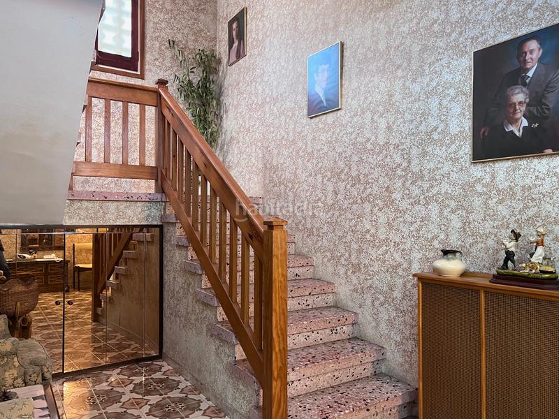 Foto 6d904f26-3c51-4434-8e7b-30ad6a3ab041. Casa amb xemeneia calefacció aparcament a Alella