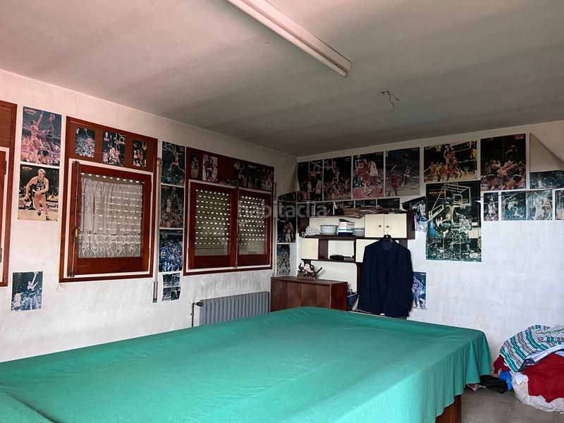 Foto 8a5ac6db-6e72-4544-9ea6-2f76d1ef1308. Casa amb xemeneia calefacció aparcament a Alella