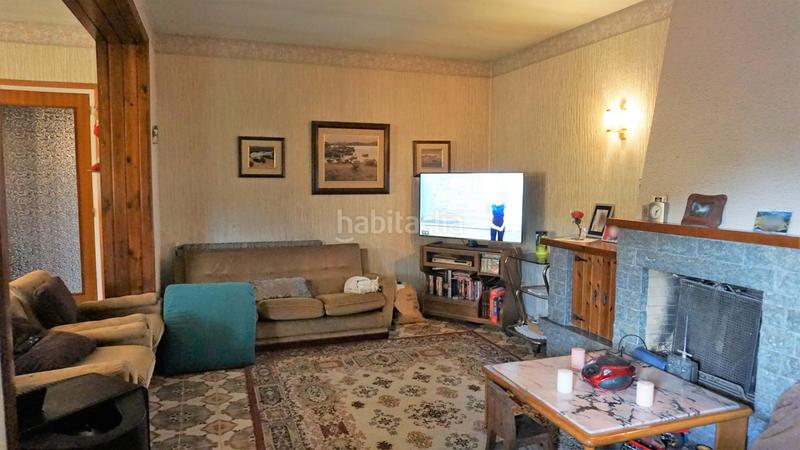 Foto cf3c1243-077c-448c-b5ae-94e12eb25f7b. Casa amb xemeneia calefacció aparcament a Alella