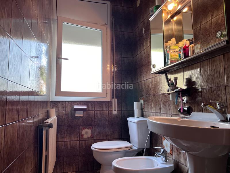 Foto d98b0121-1951-427d-9afd-8bf4974745f0. Casa amb xemeneia calefacció aparcament a Alella