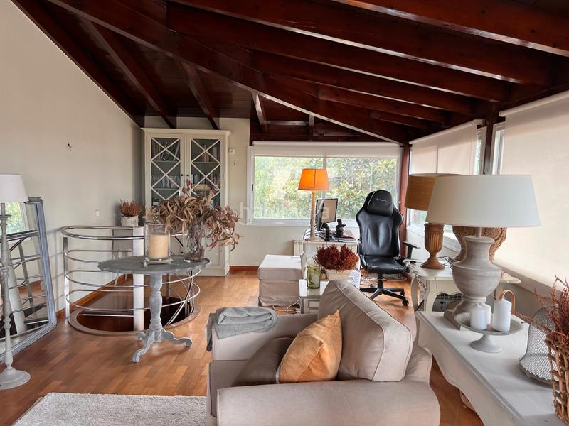 Foto 13f91b2d-6378-49e7-98e1-e4478085a126. Casa en exclusiva, casa a tres vientos con jardín y piscina privada en Tiana