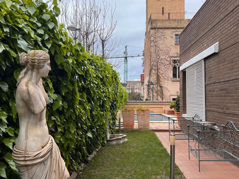 Foto 35b8fd16-1994-42c3-9c1c-61ee04d0941a. Casa en exclusiva, casa a tres vientos con jardín y piscina privada en Tiana