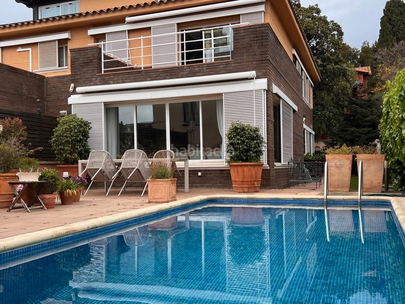 Foto 3d25e258-3f8a-4a71-89cb-1054a9d045de. Casa en exclusiva, casa a tres vientos con jardín y piscina privada en Tiana