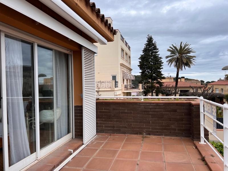 Foto a4fdc238-9596-4d03-951a-b61240610aa4. Casa en exclusiva, casa a tres vientos con jardín y piscina privada en Tiana