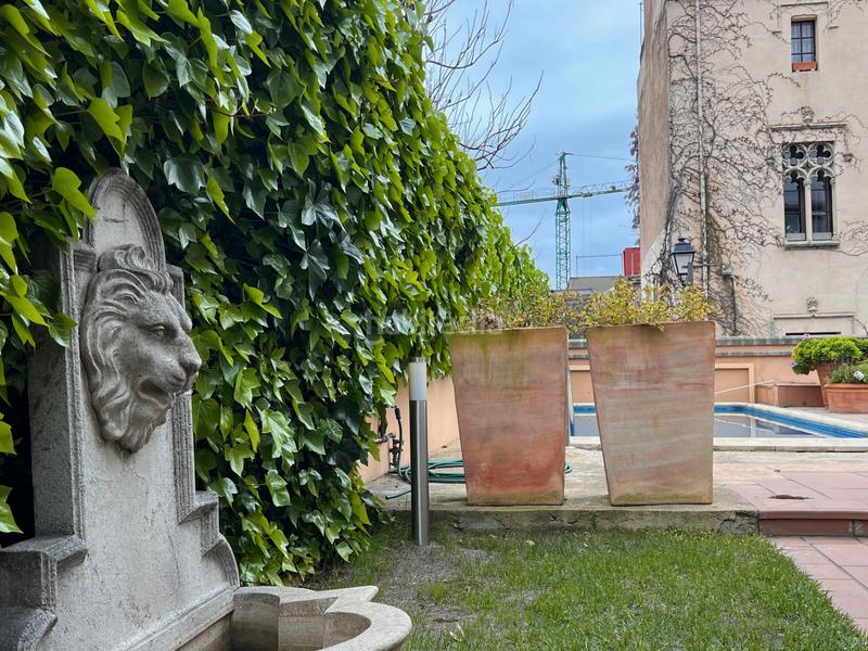 Foto e57ad88f-7a25-4886-a390-984d914a1ee6. Casa en exclusiva, casa a tres vientos con jardín y piscina privada en Tiana