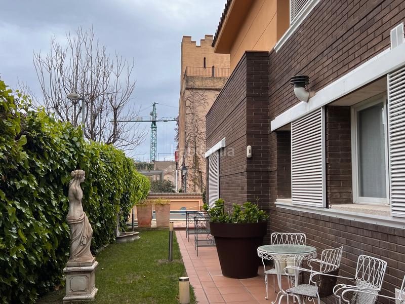 Foto ec4af5d1-2981-4518-acc0-e6ef943c1e12. Casa en exclusiva, casa a tres vientos con jardín y piscina privada en Tiana