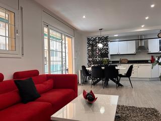 Etagenwohnung in Malgrat de Mar. En exclusiva, piso totalmente reformado en primera lnea de mar