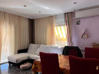 Etagenwohnung in Premi de Dalt. En exclusiva, luminoso piso esquinero
