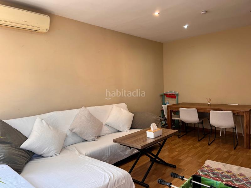 Foto 04afd81e-3d82-4268-ae41-4f869951e38e. Triplex with fireplace heating in Casagemes Badalona