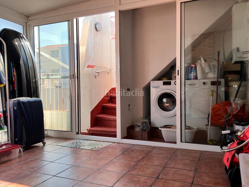 Foto 8899f6ef-9e89-49ec-a387-0cf5ab021b61. Triplex with fireplace heating in Casagemes Badalona