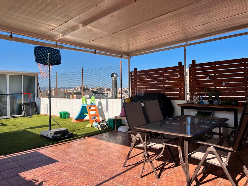 Foto a9fbd9d3-fe3f-48f8-a1f4-0f952a8a7b2a. Triplex with fireplace heating in Casagemes Badalona