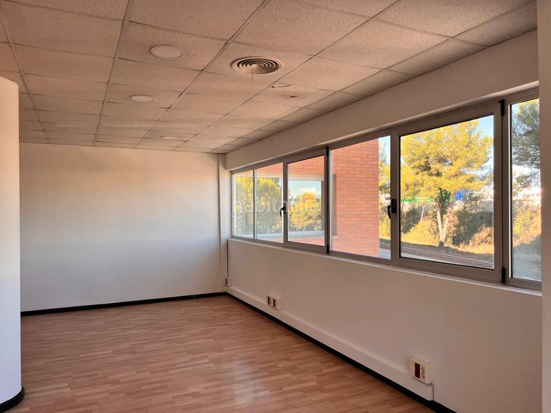 Foto 014e9e7f-5e52-4289-8303-0507fe5ec90b. Miete büro in Can Borrell Mollet del Vallès