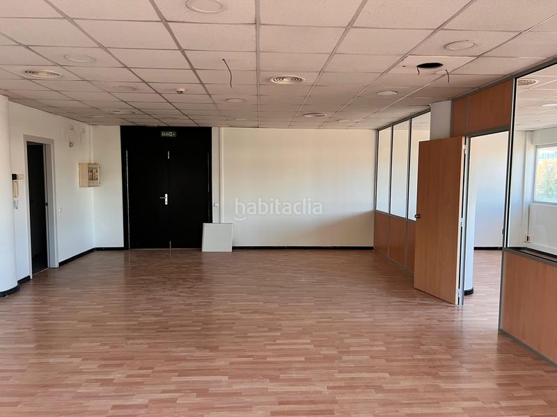 Foto 79b7a84a-4fd5-40ed-bb94-60f0e78e66dc. Miete büro in Can Borrell Mollet del Vallès