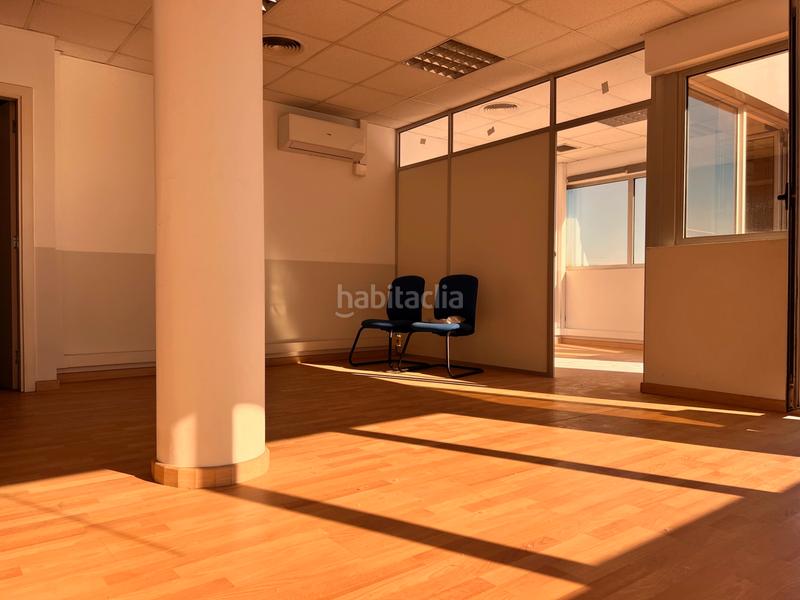 Foto f7e26cd6-f2f0-4a65-a7b4-bc98b406c6f8. Miete büro in Can Borrell Mollet del Vallès