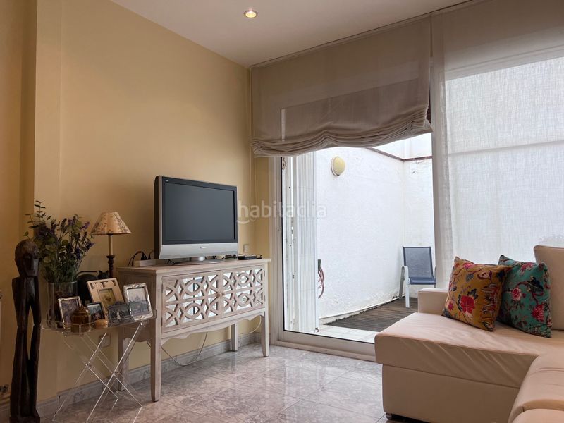 Foto a17227f0-b066-498d-a8a3-64610e938c2f. Casa amb calefacció a Centre Badalona