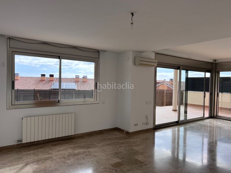 Foto 74cfbd94-a65d-4d07-912b-9d2d74c1118b. Lloguer casa aparellada amb calefacció aparcament piscina a Vilassar de Dalt