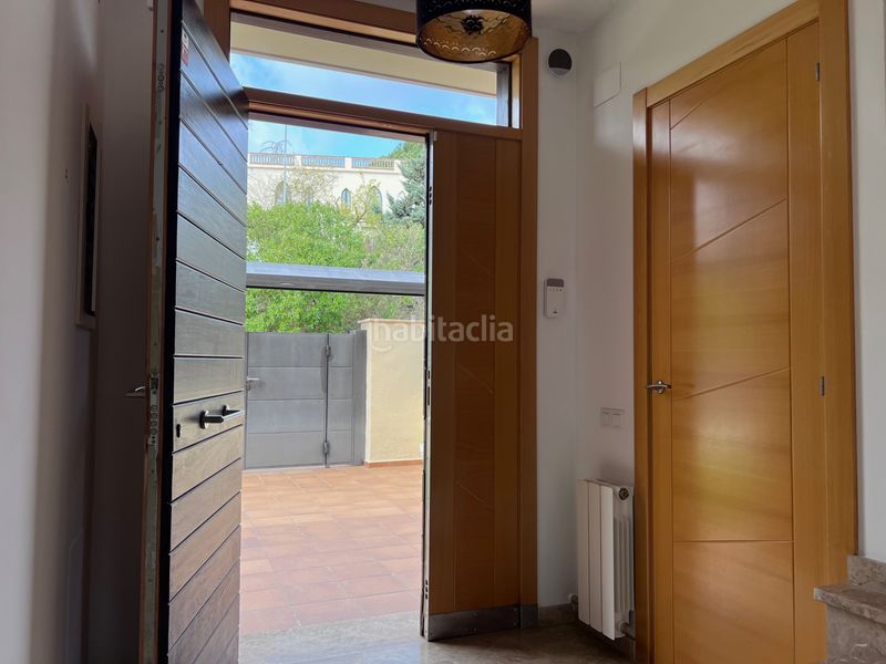 Foto 8f4a8493-0150-448f-b5f6-5659c18b79b9. Lloguer casa aparellada amb calefacció aparcament piscina a Vilassar de Dalt