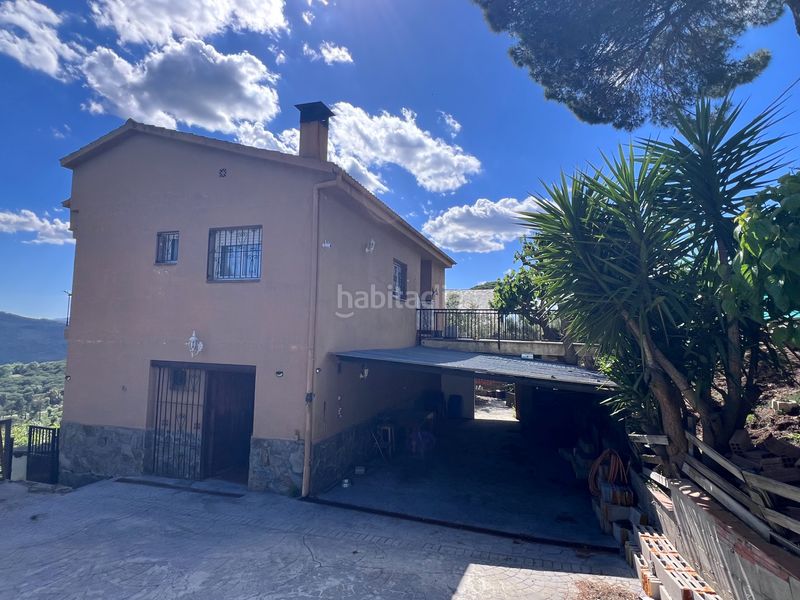 Foto e1b94b93-ed69-4a98-94ea-72fb17803191. Casa con camino riscaldamento parcheggio piscina in Dosrius