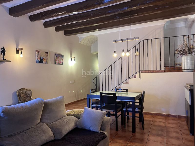 Foto 024f4bdd-a73e-4a94-a0f8-857613d3e2ae. Casa amb xemeneia a Vilassar de Dalt