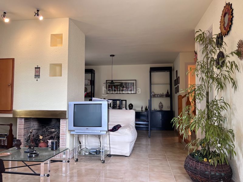 Foto dea3b3cb-49a2-4f07-abaa-9f993a8424ab. Casa amb xemeneia piscina a Urbanitzacions Sant Pol de Mar