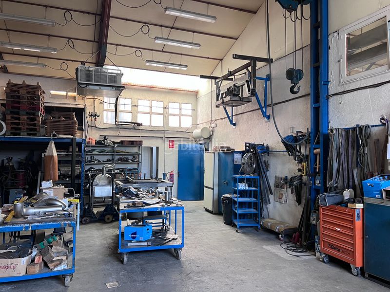 Foto 50c70d3f-59e1-47a4-8d8d-be8535dd32e2. Capannone industriale in Vilassar de Dalt