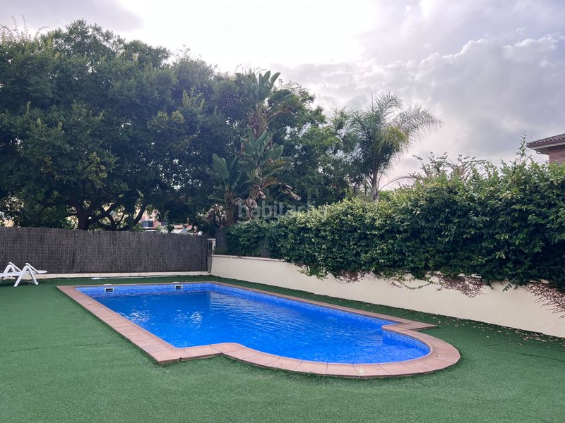 Foto 4f8dd189-e66d-4edf-b15d-45a6fa83b364. Casa amb calefacció aparcament piscina a Canet de Mar
