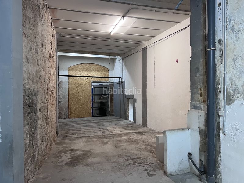 Foto a21d2388-88d4-4989-9551-3a8f64b8e8ad. Local comercial a Gòtic Barcelona
