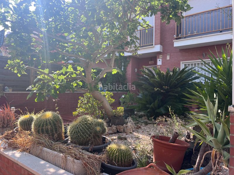 Foto e06568c1-a663-4133-a281-495a26546557. Casa adossada amb xemeneia calefacció aparcament piscina a Premià de Mar