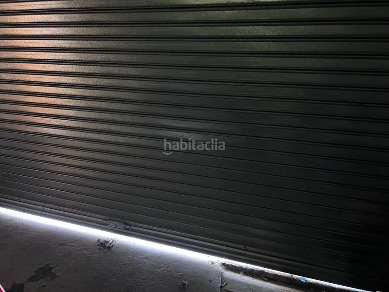 Foto 409c59dd-8a4a-4bab-aec4-46c06c0c02ce. Casa adossada amb aparcament a Sants Barcelona