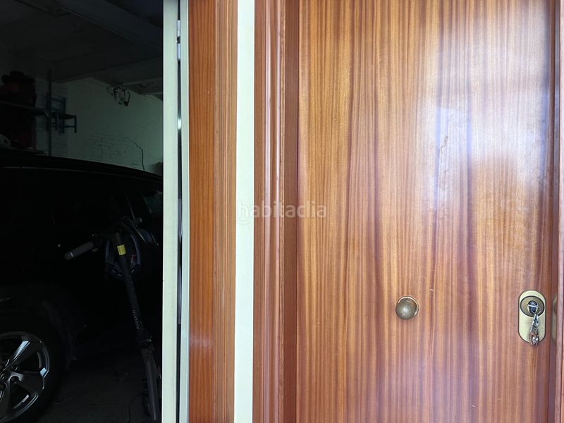 Foto 78f9c468-e8ff-4d17-bc3f-345847d95d9d. Casa adossada amb aparcament a Sants Barcelona