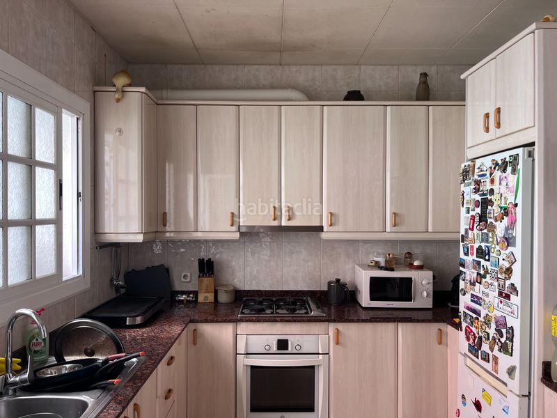 Foto d558e368-f3e3-4f29-ba1e-46d130a11384. Casa adossada amb aparcament a Sants Barcelona