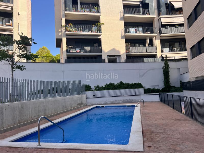 Foto 1248b138-6aae-4695-a934-a10ef06e52c4. Planta baixa amb xemeneia calefacció aparcament piscina a Arenys de Mar