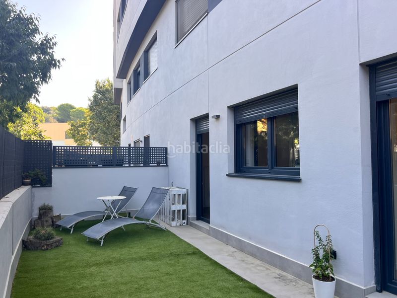 Foto bd3d807d-cd87-4247-bacb-d7ae8190237e. Planta baixa amb xemeneia calefacció aparcament piscina a Arenys de Mar