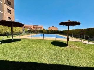 Miete Etagenwohnung  Avenida de las encinas. Avd. de las encinas